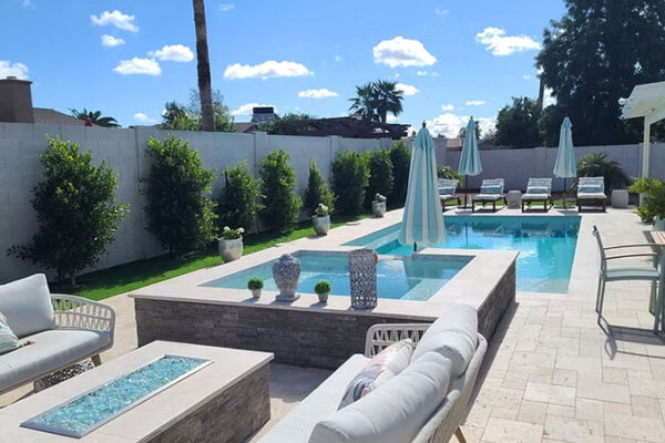 modern-zebrascapes-outdoor-pool