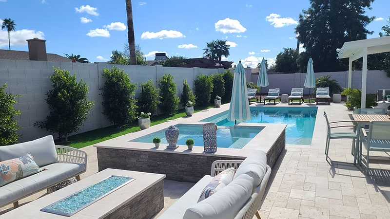 modern-zebrascapes-outdoor-pool