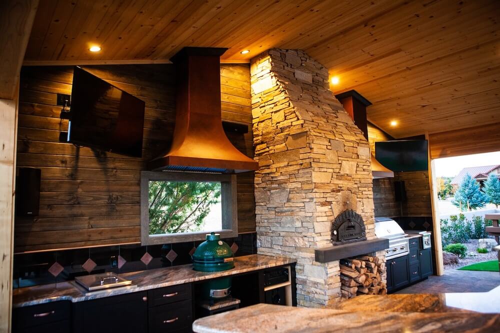 landscaping-service-outdoor-kitchen-zebrascapes-prescott-az